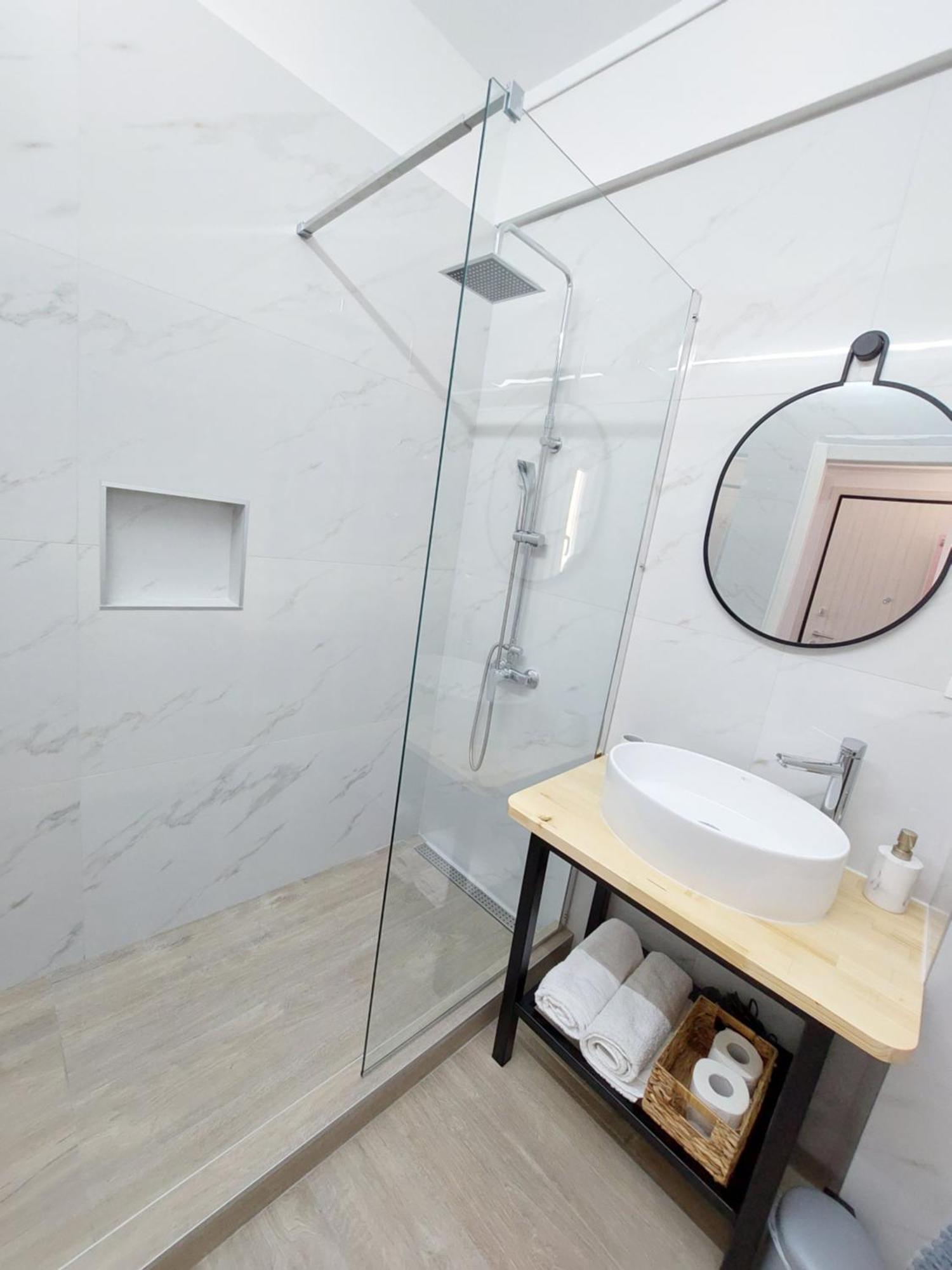 B&M Suites Salonicco Esterno foto